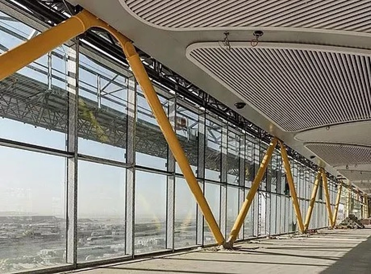 Hangar, Kapalı saha ve çelik konstrüksiyon binaların yüzey hazırlığı, boya uygulamaları